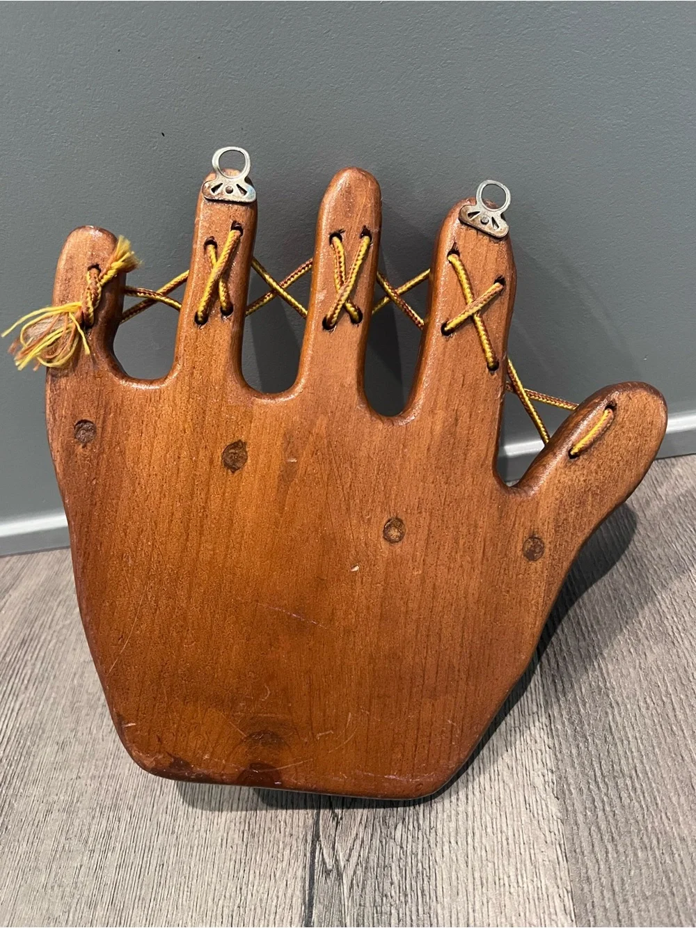 Wooden Glove-Shaped Wall Organizer in Brown
